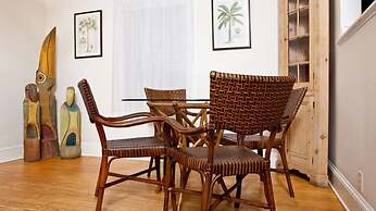 Island City House Hotel