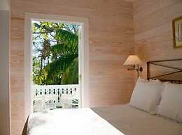 Island City House Hotel