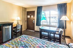 Rodeway Inn Regalodge