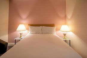 Britannia Sachas Hotel