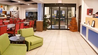 Holiday Inn Express Osage Beach - Lake Of The Ozarks by IHG