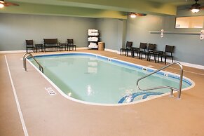 Holiday Inn Express Osage Beach - Lake Of The Ozarks by IHG