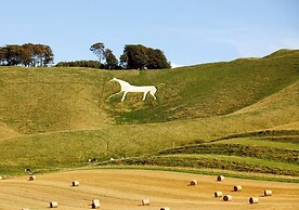 Pettifers Freehouse Hotel