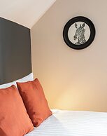 Pettifers Freehouse Hotel