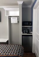 Destin Inn and Suites