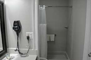 Destin Inn and Suites