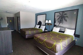 Super 8 by Wyndham Dania/Fort Lauderdale Arpt
