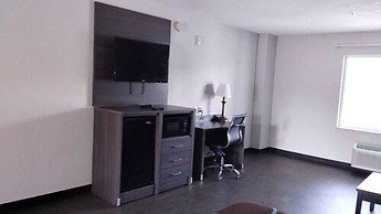 Super 8 by Wyndham Dania/Fort Lauderdale Arpt