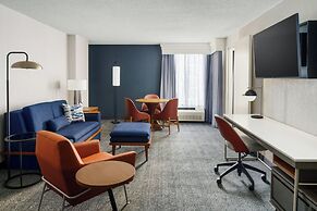 Courtyard by Marriott Atlanta Buckhead