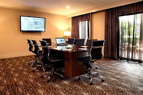 DoubleTree by Hilton Claremont