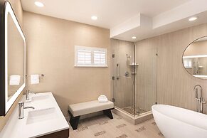 Zachari Dunes on Mandalay Beach, Curio Collection by Hilton