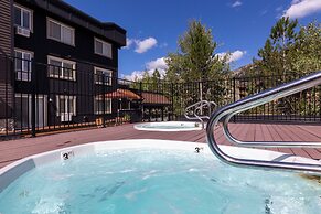 Red Wolf Lodge at Olympic Valley