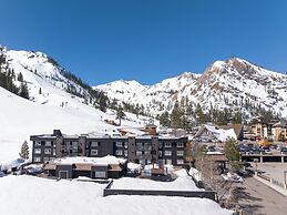 Red Wolf Lodge at Olympic Valley