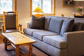 Red Wolf Lodge at Olympic Valley