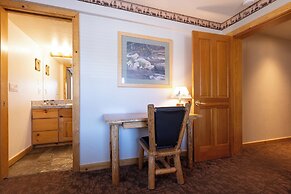 Red Wolf Lodge at Olympic Valley