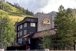 Red Wolf Lodge at Olympic Valley