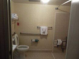 Quality Suites Atlanta Airport East