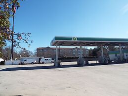 Quality Suites Atlanta Airport East