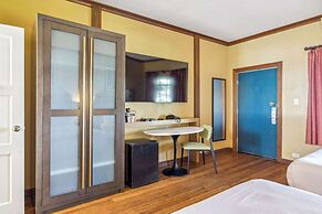 Inn Marin and Suites, Ascend Hotel Collection
