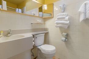 Inn Marin and Suites, Ascend Hotel Collection