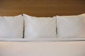 Inn Marin and Suites, Ascend Hotel Collection