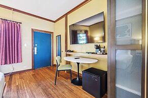 Inn Marin and Suites, Ascend Hotel Collection