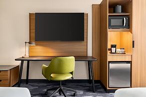 Fairfield by Marriott Inn & Suites Madison South