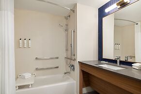 Fairfield by Marriott Inn & Suites Madison South