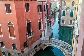 All’Angelo Art Hotel