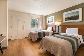 HomeTowne Studios by Red Roof Spartanburg - Asheville Highway