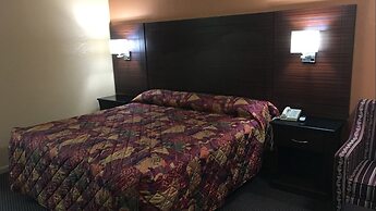 Redwood Inn and Suites