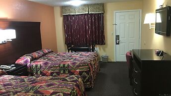 Redwood Inn and Suites