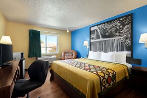 Super 8 by Wyndham Waco University Area