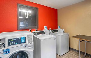 Extended Stay America Select Suites Newport News Oyster Pt