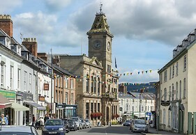 The Royal Oak Hotel, Welshpool, Mid Wales