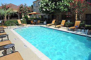 Courtyard by Marriott Houston Hobby Airport