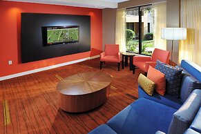 Courtyard by Marriott Houston Hobby Airport