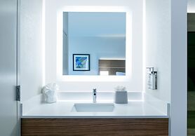 Holiday Inn Express Hotel & Suites DFW Airport South by IHG