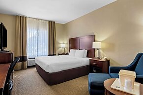 Quality Suites Irving-Las Colinas