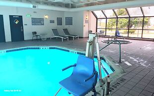 Spark by Hilton Denver East I 70