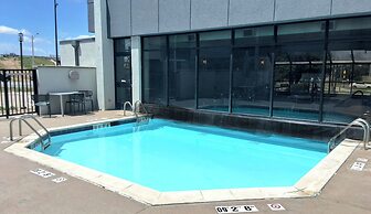 Spark by Hilton Denver East I 70