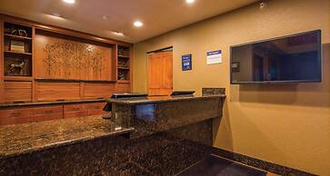Best Western Plus Deer Park Hotel & Suites