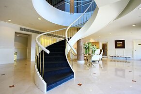 The Oyster Point Hotel