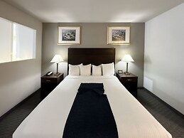 BayVue Hotel, Resort and Suites