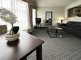 BayVue Hotel, Resort and Suites