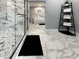 BayVue Hotel, Resort and Suites