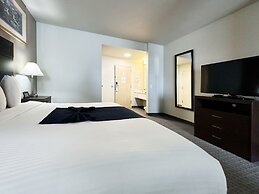 BayVue Hotel, Resort and Suites