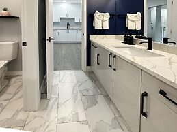 BayVue Hotel, Resort and Suites