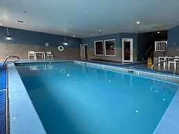 BayVue Hotel, Resort and Suites