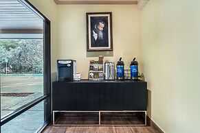 Best Western John Muir Inn